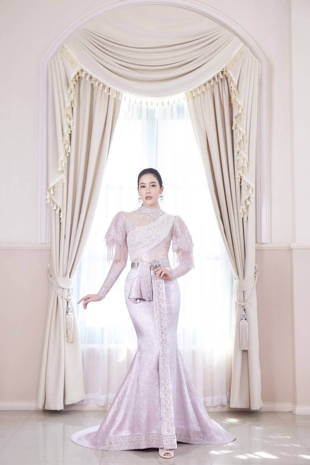 เทรนด์ชุดไทยประยุกต์ 2025 | ร้านชุดแต่งงาน 88 IMAGE