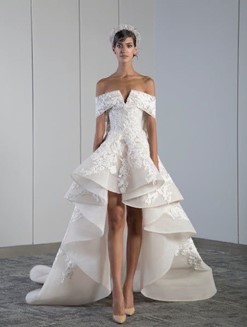 ชุดแต่งงานที่ชายกระโปรงสั้นยาว (High-Low Hemline)