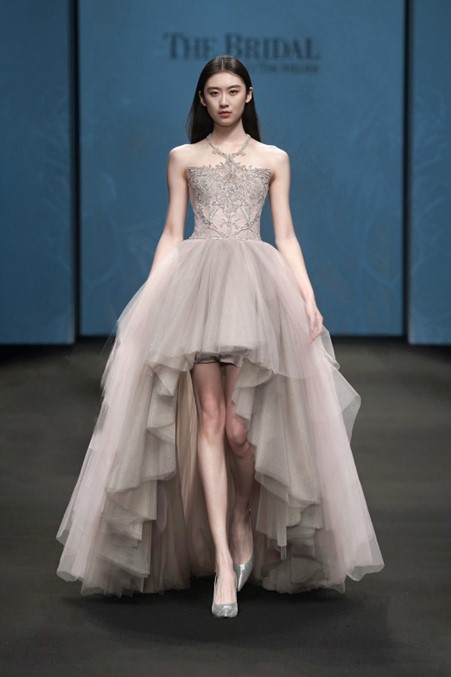 ชุดแต่งงานที่สีอ่อนนุ่ม (Subtle Shades)