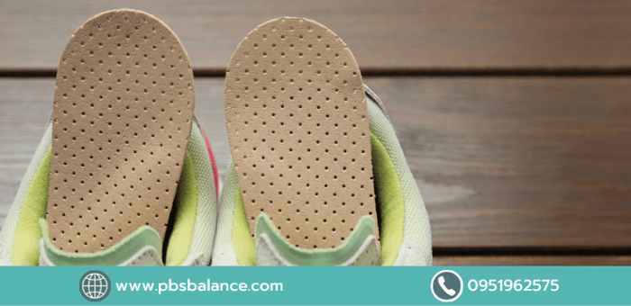 อาการปวดจมูกเท้า สาเหตุ วิธีการบรรเทาความผิดปกติ และแผ่นรองเท้าพิเศษเฉพาะบุคคล