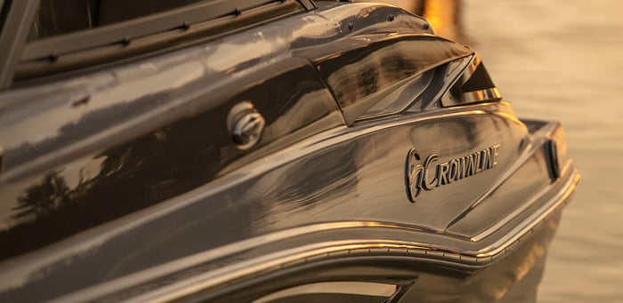 Crownline Introduces the All-New 310 CRX Luxury Outboard Cruiser