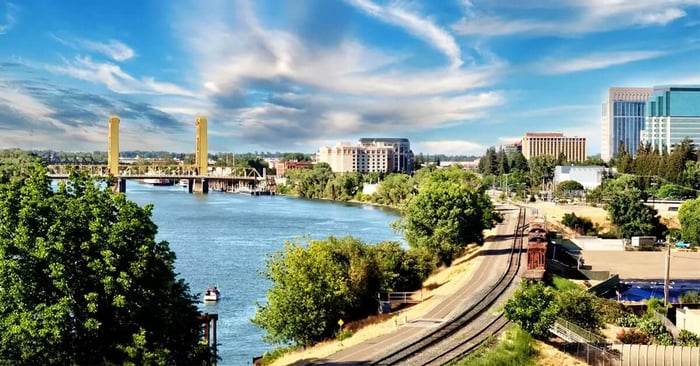 Moving to Sacramento, CA? 2026 Neighborhood & Storage Guide