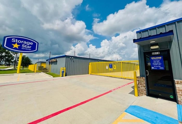 Storage in Baytown, TX on North Main