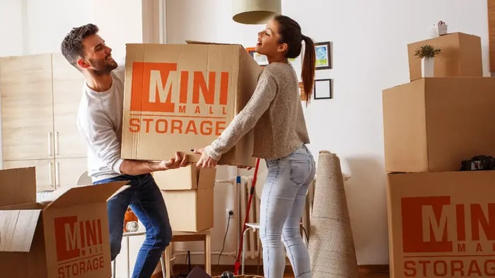 Boxed Up: Cardboard Boxes vs. Rental Moving Boxes