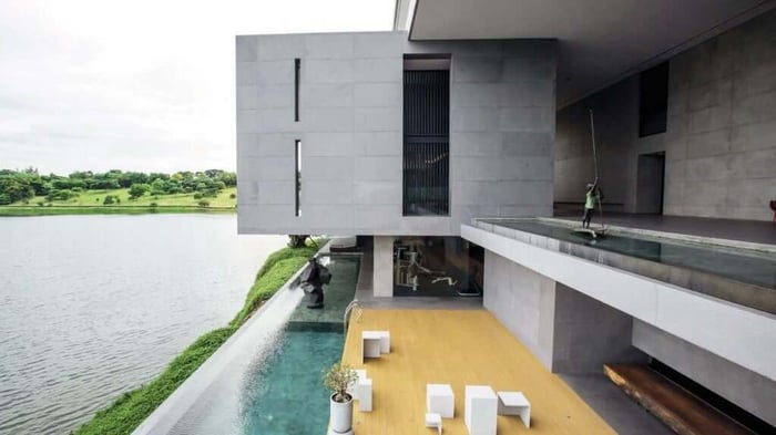 ส่องดีไซน์บ้านคุณตัน ภาสกรนที บ้านที่ออกแบบจาก Lifestyle สู่พื้นที่ที่ใช้งานได้จริง