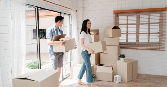 Why You Should Utilize Calgary Self Storage in the Summer