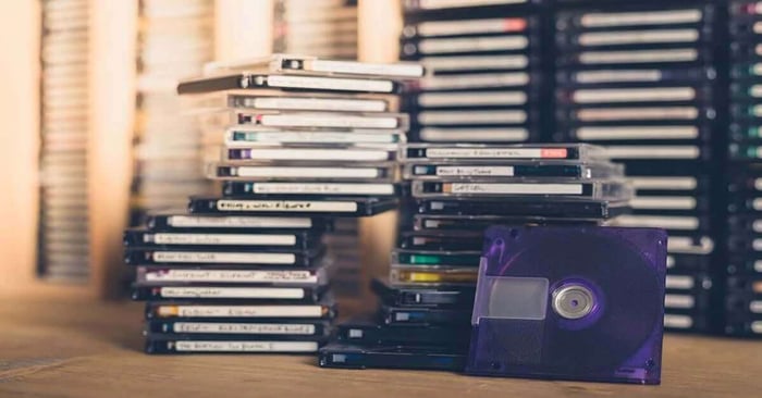 Comment emballer et stocker des DVD et des disques à long terme