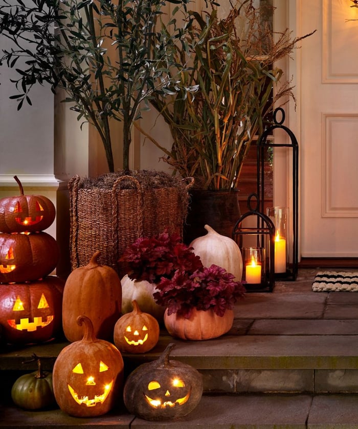 halloween decoration storage