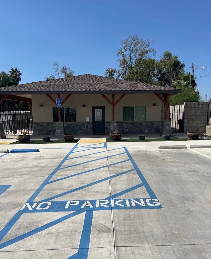 Storage Units in Bakersfield, CA | Purely Storage on Niles Street