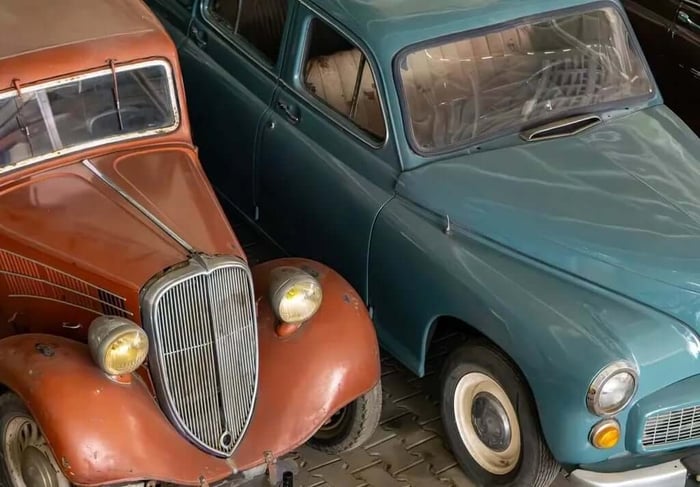 Covered Storage for Classic Cars, Boats and RVs