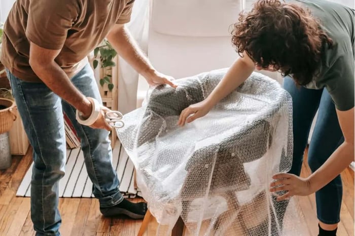 Downsizing Tips: How to Simplify Your Space and Your Life - Safeguard Self Storage