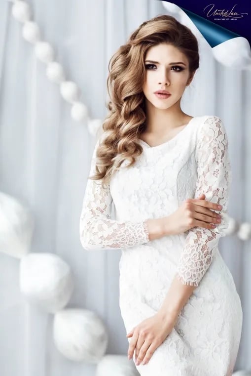 เสน่ห์ของผ้าลูกไม้, Embroidery fabric