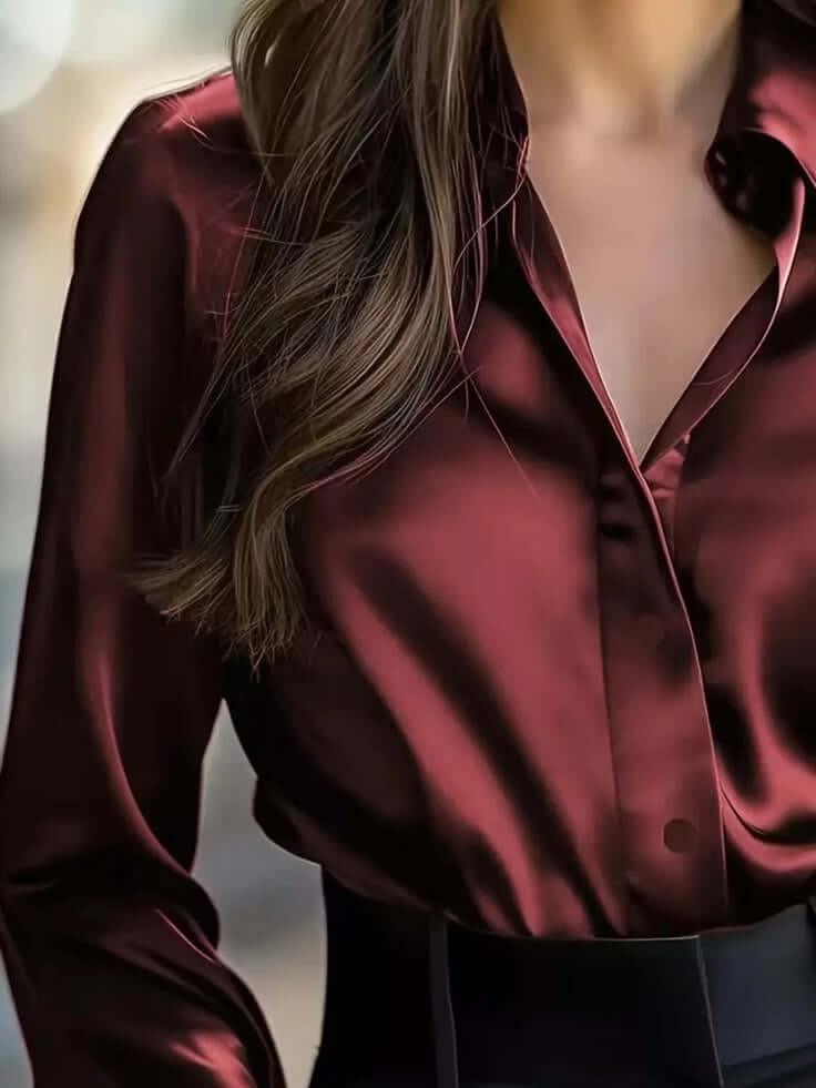 ผ้าแต่ละชนิดบอกบุคลิกของผู้สวมใส่อย่างไร? เข้าใจภาษาของเนื้อผ้า เพื่อเลือกเสื้อผ้าที่สะท้อนตัวตนอย่างมีสไตล์