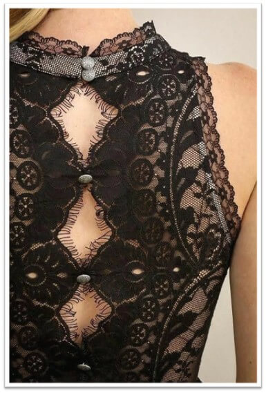 Highlight areas like sleeves, shoulders, or hemlines for sensual yet tasteful visibility.