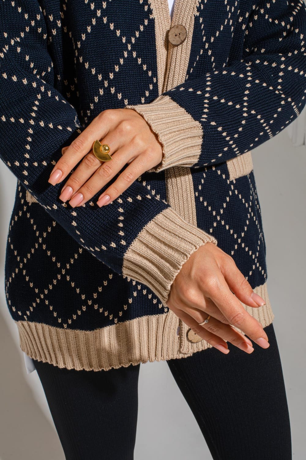 Travel-Friendly Clothing: Best Wrinkle-Resistant Fabrics for Frequent Travelers | United Lace