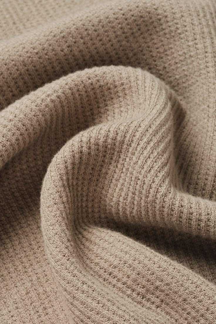 Travel-Friendly Clothing: Best Wrinkle-Resistant Fabrics for Frequent Travelers | United Lace