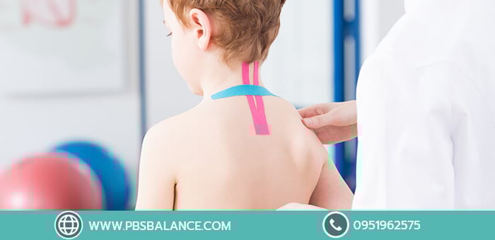 เท้าแบนและการเชื่อมโยงกับอาการกระดูกสันหลังคด