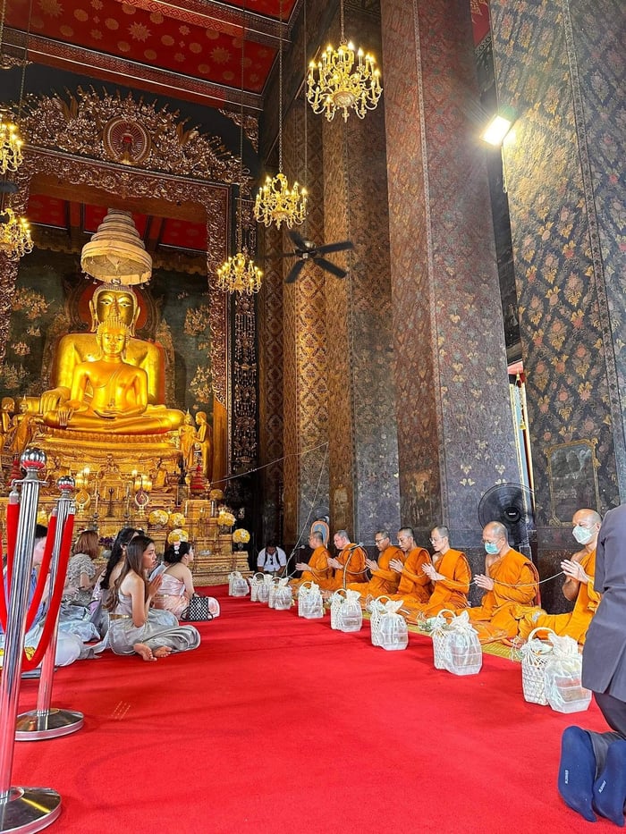 ลำดับพิธีสงฆ์งานแต่งในวัดพระอารามหลวง คู่มือสำหรับคู่บ่าวสาว