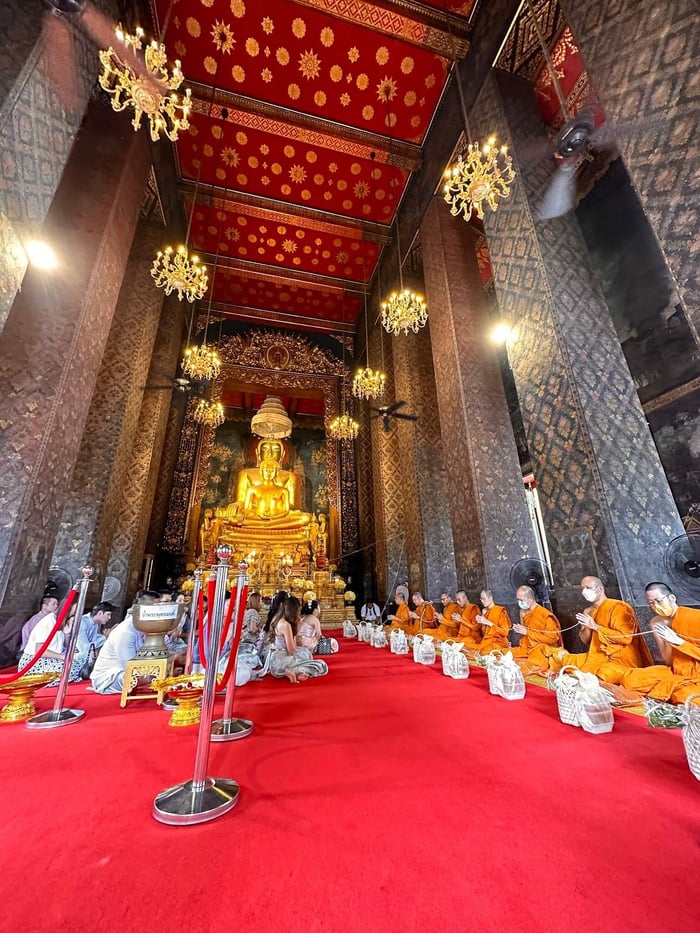 ลำดับพิธีสงฆ์งานแต่งในวัดพระอารามหลวง คู่มือสำหรับคู่บ่าวสาว