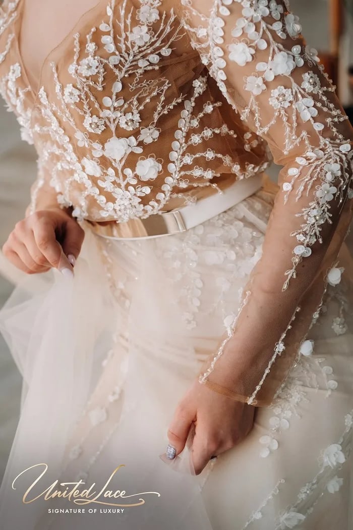 จำหน่ายผ้าลูกไม้ ราคาส่ง, Embroidery fabric