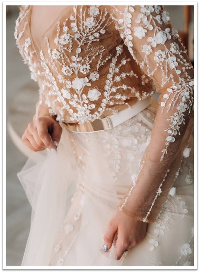 This advanced technique creates motifs that appear to float above the fabric.