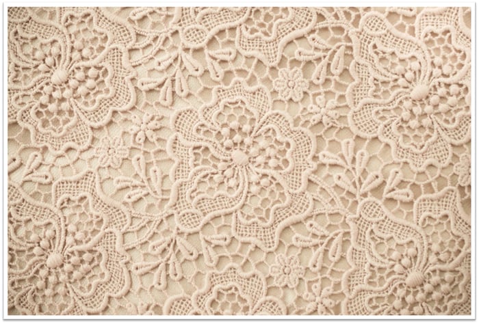 Lace that pairs well with chiffon, mesh, or cotton linings reduces production complexity while maintaining a smooth, clean look.