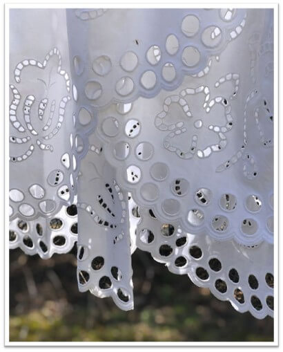 Natural Handfeel (Seen in: Margaret Howell, Toogood): Soft to the touch and skin-friendly—ideal for comfort-focused fashion