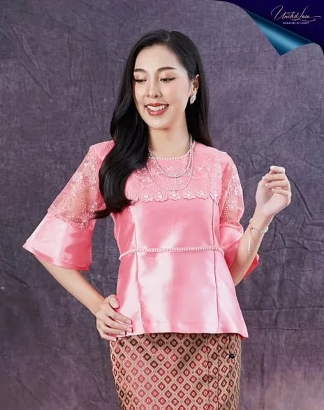 What sets Thai fabric apart is the remarkable weaving techniques employed by skilled artisans. Whether it's the intricate brocade of the northeast, the handwoven silk of the central region, or the vibrant batik of the south
