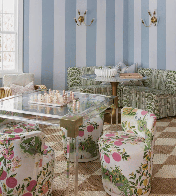 Floral and Striped Mahjong Game Room
