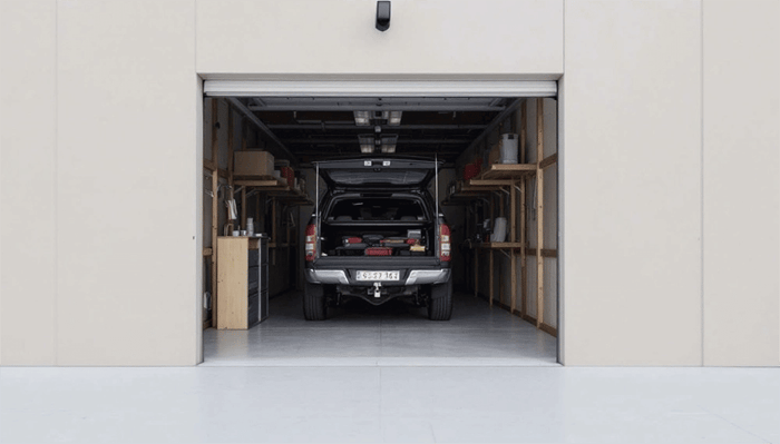 Vehicle Storage Unit for Downsizing