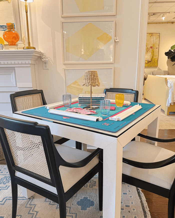 White Simple Mahjong Game Room