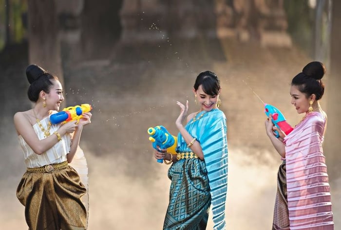 Songkran Festival (April 13-15)