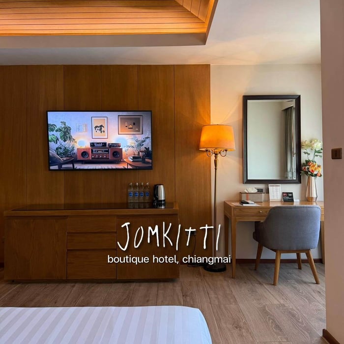 Train vs. Plane vs. Bus: Which is the Best Way to Travel to Chiang Mai?