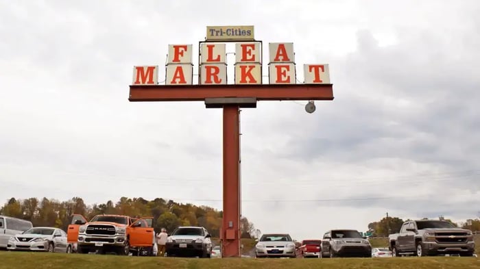 Tri-Cities Flea Market near Mini Mall Storage