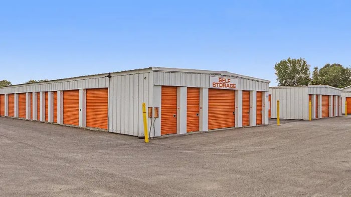 Maximize Your Space: What Can You Fit in a 10x10 Storage Unit? - Mini Mall Storage