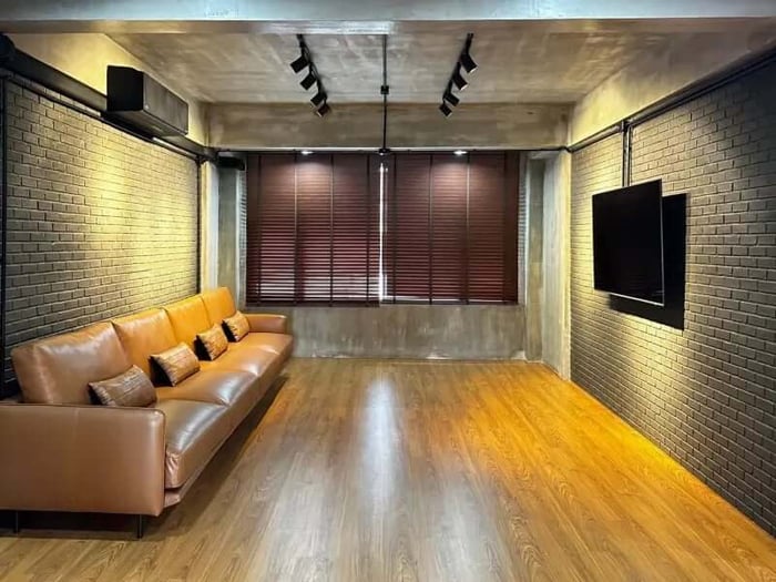 แผ่นอิฐเทียมติดผนัง