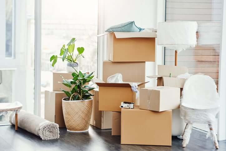 How to Pack Fragile Items for a Storage Unit Without Breaking Them