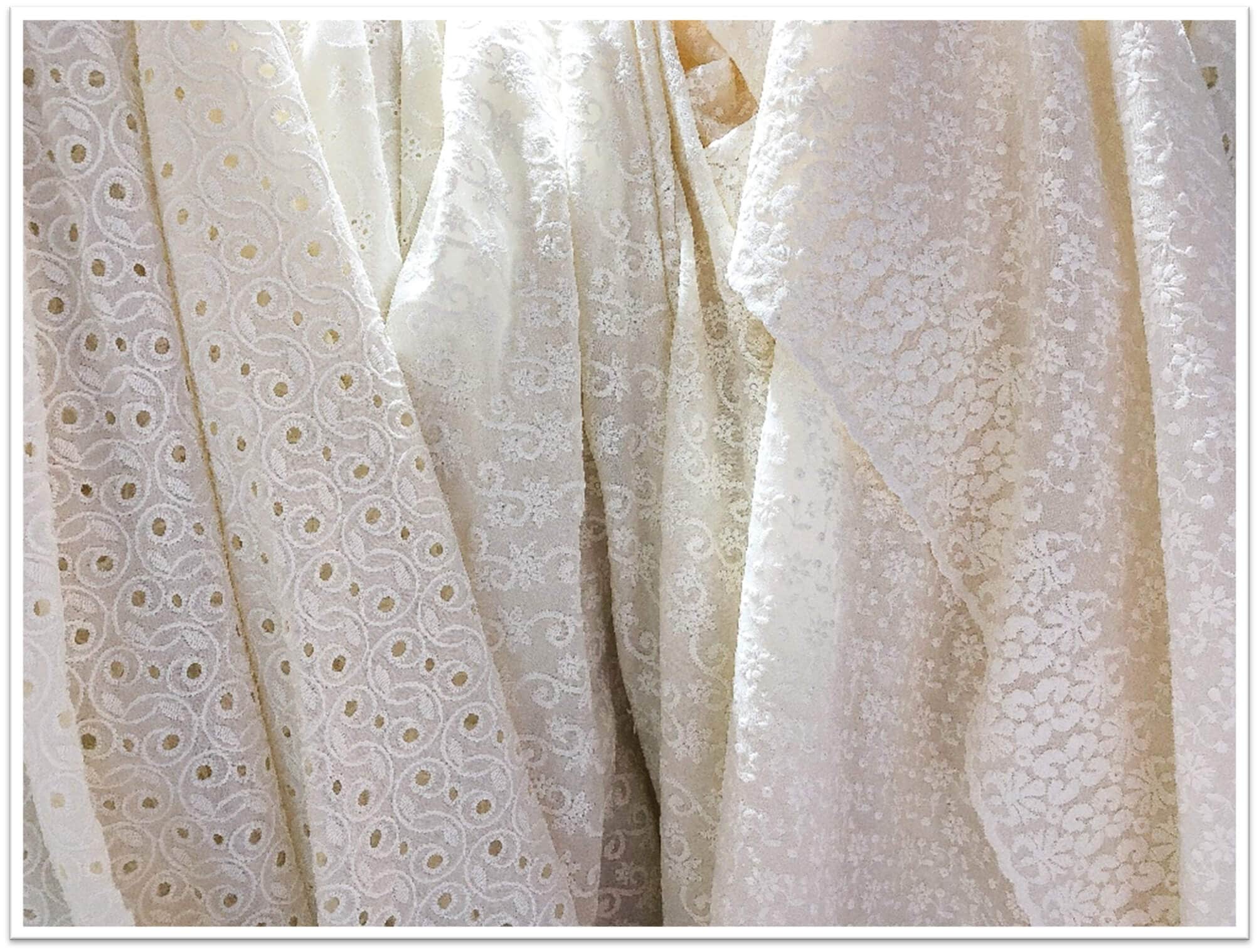 Cotton Embroidery Lace ซึ่งมีพื้นฐานจากคอตตอนปักลาย ช่วยให้สามารถเย็บตรงและสม่ำเสมอได้ง่ายขึ้น