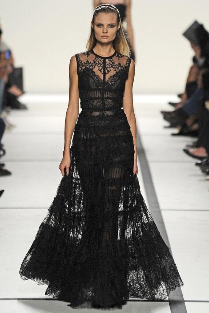 Chantilly Lace – The Allure of French Lace in Modern Fashion